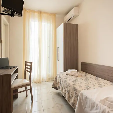 Otel Hotel Consul Dipendenza La Plata Con Piscina Riccione