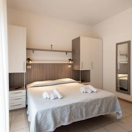 Hotel Consul Dipendenza La Plata Con Piscina 2* Riccione