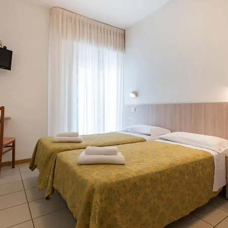 Hotel Consul Dipendenza La Plata Con Piscina 2* Riccione