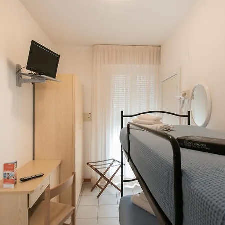 Hotel Consul Dipendenza La Plata Con Piscina