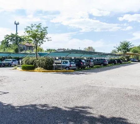 Hotel Consul Dipendenza La Plata Con Piscina Riccione