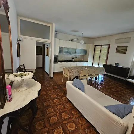 La Plata - Con Piscina Riccione