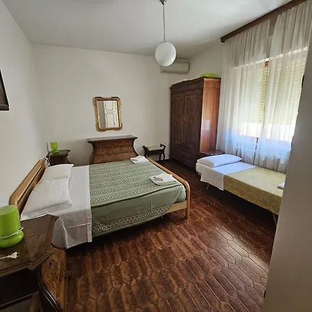 Hotel Consul Dipendenza La Plata Con Piscina 2*