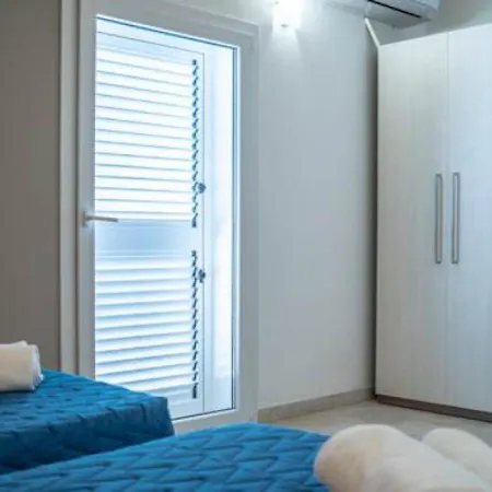 Hotel Consul Dipendenza La Plata Con Piscina Riccione