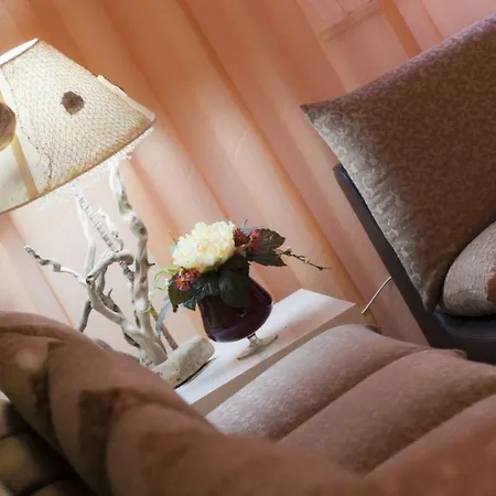 Szálloda Consul Dipendenza 