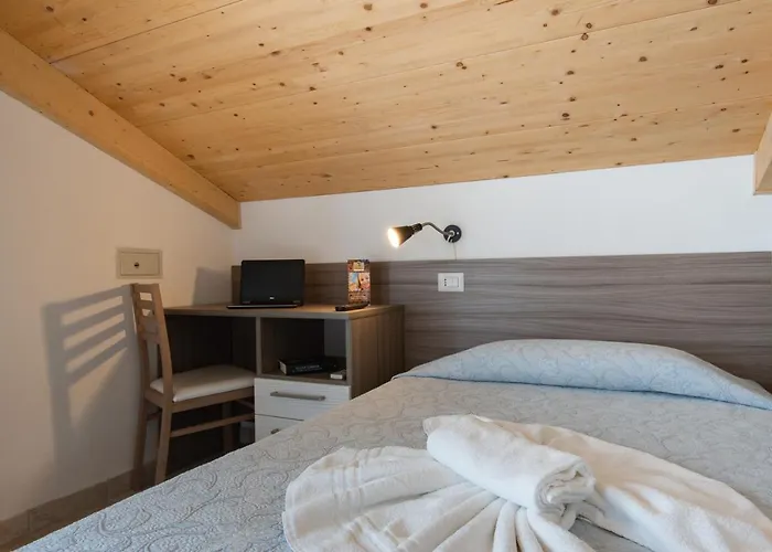 ホテル Consul Dipendenza 