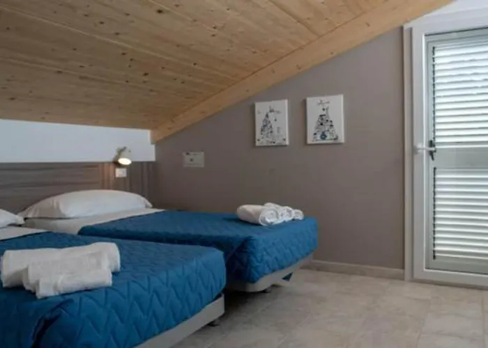 ホテル Consul Dipendenza 